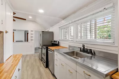 98 Vine Street, Nashua, NH 03060 - Photo 11