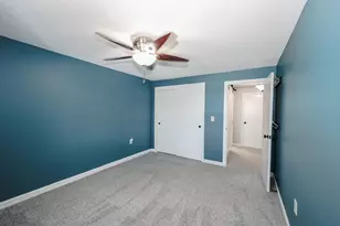 105 Elmwood Dr, Hudson, NH 03051 - Photo 11