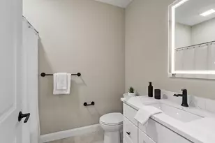 10100 S Willow St, Manchester, NH 03103 - Photo 23