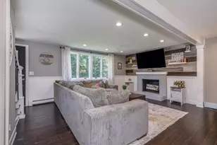 10 Collins Ave, Merrimack, NH 03054 - Photo 21