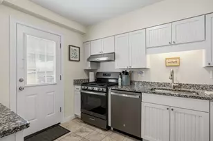 415 High St, Hampton, NH 03842 - Photo 7