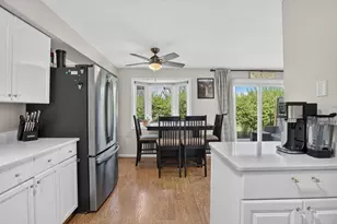256 Stonebridge Dr, Nashua, NH 03063 - Photo 9