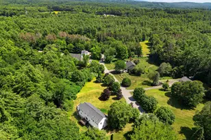 4 Elijah Hill Ln, Londonderry, NH 03053 - Photo 3
