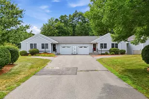 15 Rainbow Dr, Londonderry, NH 03053 - Photo 1