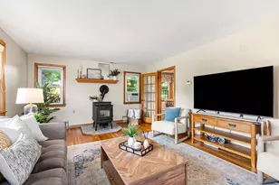 83 Violet St, Manchester, NH 03102 - Photo 5