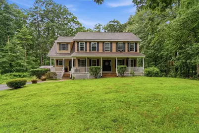 8 Tyler Drive, Londonderry, NH 03053 - Photo 1