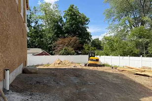 38 Bell St, Nashua, NH 03064 - Photo 5