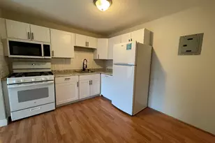 124 Mammoth Rd, Hooksett, NH 03106 - Photo 9