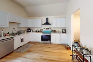 171 N Amherst Rd, Bedford, NH 03110 - Photo 17