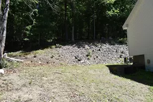171 N Amherst Rd, Bedford, NH 03110 - Photo 45