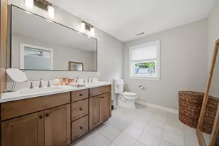 37 Clover Ln, Londonderry, NH 03053 - Photo 23