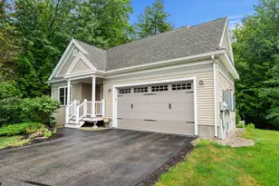 32 Birch Cir, Brentwood, NH 03833 - Photo 1