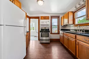 419 Hillside Ave, Berlin, NH 03570 - Photo 3