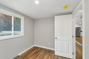 4 Loop Rd, Londonderry, NH 03053 - Photo 19
