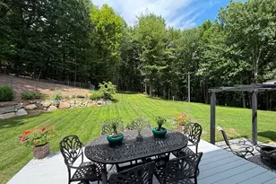 79 New Boston Rd, Bedford, NH 03110 - Photo 3