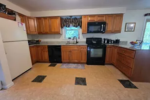 2 Isabella Dr, Londonderry, NH 03053 - Photo 7