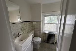 36 Jefferson St, Laconia, NH 03246 - Photo 9