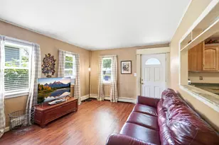 194 Melrose St, Manchester, NH 03109 - Photo 5