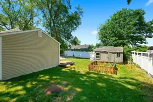194 Melrose St, Manchester, NH 03109 - Photo 37