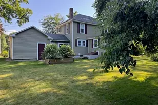 4 Wayne Ave, Claremont, NH 03743 - Photo 5