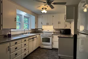 4 Wayne Ave, Claremont, NH 03743 - Photo 9