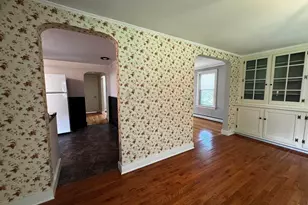 4 Wayne Ave, Claremont, NH 03743 - Photo 15