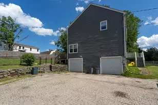 6 Frost Rd, Derry, NH 03038 - Photo 3