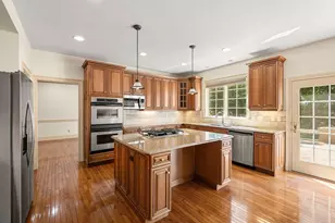 33 Marston Rd, Bedford, NH 03110 - Photo 5