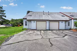 264 Stonebridge Dr, Nashua, NH 03063 - Photo 1