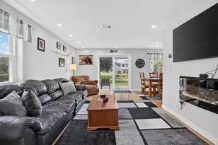 264 Stonebridge Dr, Nashua, NH 03063 - Photo 3
