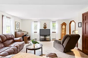 86 Mo-Sett Ave, Goffstown, NH 03045 - Photo 5