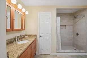 7 King James Dr, Londonderry, NH 03053 - Photo 43
