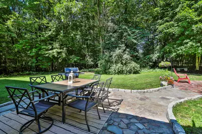 24 Beaver Brook Circle, Amherst, NH 03031 - Photo 9