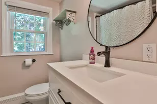 24 Beaver Brook Cir, Amherst, NH 03031 - Photo 27