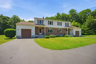 9 Crane Crossing Rd, Plaistow, NH 03865 - Photo 1