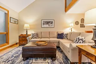 33 Niblick Ln, Grantham, NH 03753 - Photo 9