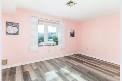 3 Roedean Drive #Apt 208, Nashua, NH 03063 - Photo 5