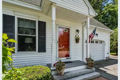 32 Peacock Brook Lane, Amherst, NH 03031 - Photo 3