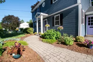 376 N Bend Dr, Manchester, NH 03104 - Photo 3