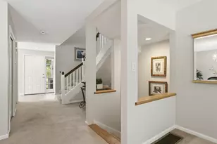 33 Larkspur Ct, Nashua, NH 03062 - Photo 17