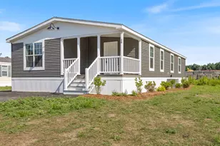 29 Lowell Rd, Salem, NH 03079 - Photo 1