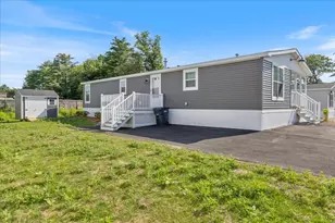 29 Lowell Rd, Salem, NH 03079 - Photo 27
