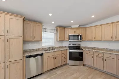 29 Lowell Road #24, Salem, NH 03079 - Photo 13