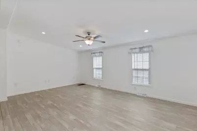 29 Lowell Road #24, Salem, NH 03079 - Photo 9