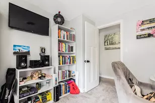 18 Brook St, Derry, NH 03038 - Photo 25