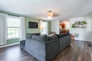 14 Kettle Lane, New Boston, NH 03070 - Photo 5