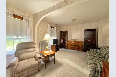 260 Pleasant Street, Claremont, NH 03743 - Photo 15
