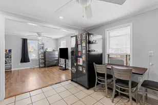 196 Dewey St, Manchester, NH 03103 - Photo 13