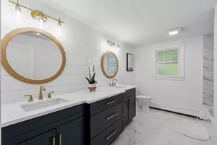 117 Lawrence Rd, Salem, NH 03079 - Photo 13