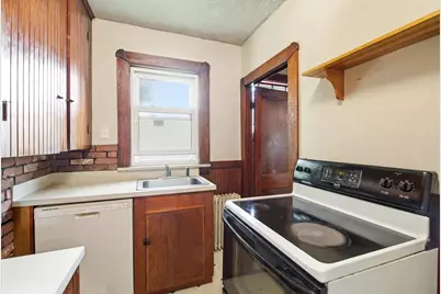 141 Donald Street, Manchester, NH 03102 - Photo 13